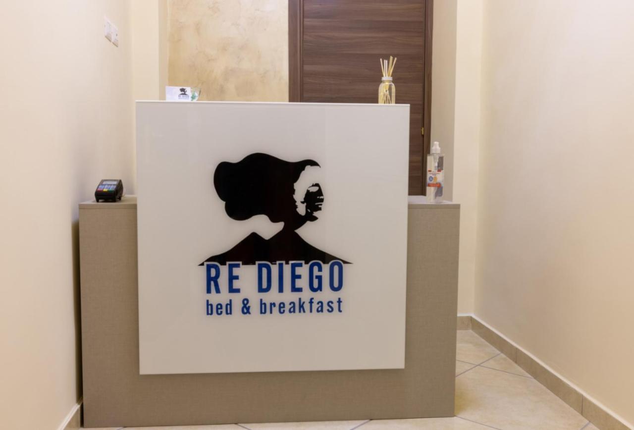 Re Diego Bed & Breakfast เนเปิลส์ ภายนอก รูปภาพ